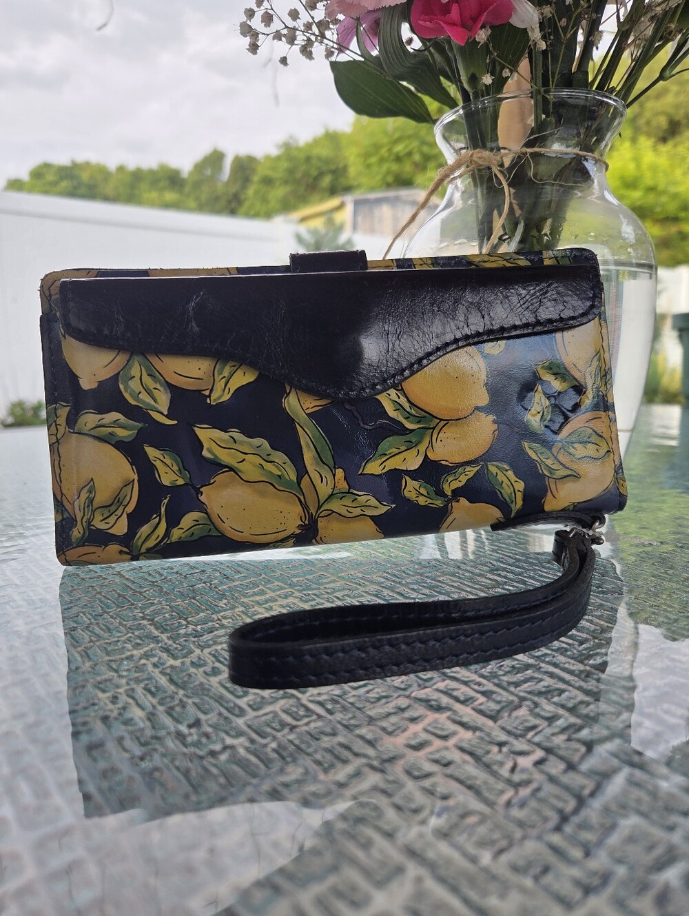 🍋Positano Limon Patricia Nash Genuine Leather Wallet ✨️ - Picture 2 of 6